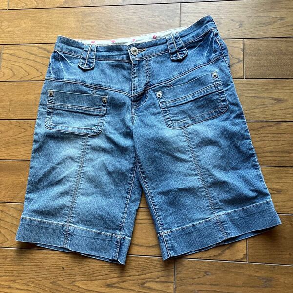 ショートパンツ ウエスト67センチ