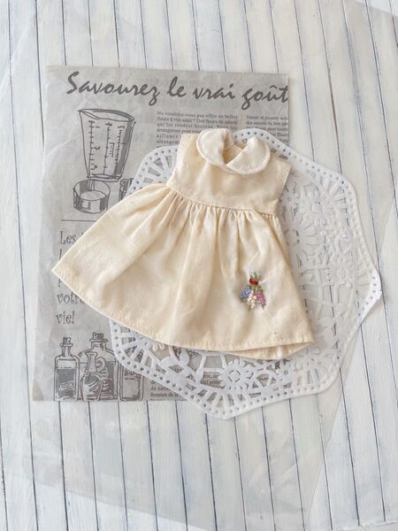 人気作家様 ブライス リカちゃん ワンピース アウトフィット ハンドメイド 花束