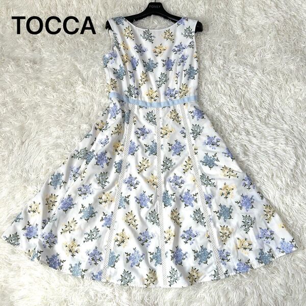 極美品 トッカ TOCCA 2022年モデル 花刺繍 ノースリーブ ひざ丈ワンピース 花柄 総柄 レディース