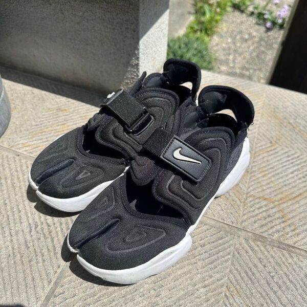 NIKE ナイキアクアリフト CW7164-001 スポーツサンダル23.0cm スニーカー