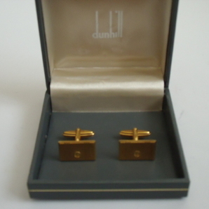 $ 美品 $ 箱付き ● ブランド カフス ● dunhill ◆ ダンヒル ◆ ロゴモチーフ ◆ アンティーク ゴールド系 ◆ イングランド製◆ 送料無料