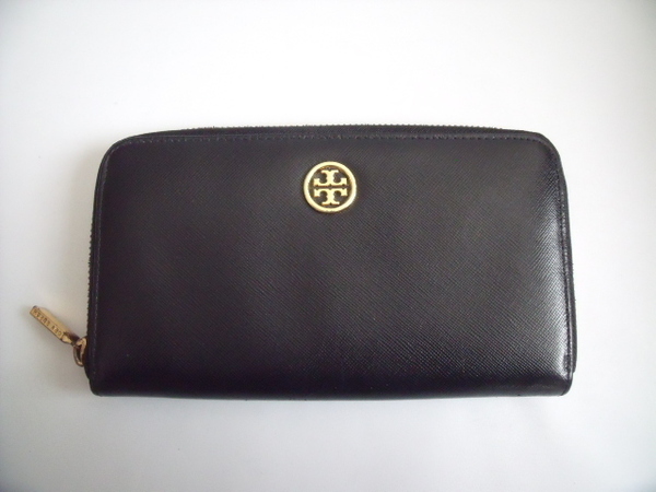 美品 訳あり ◆ TORY BURCH ◆ トリーバーチ ◆ ラウンドファスナー 長財布◆ ロゴ入り レザー製◆ 黒 ブラック系 ◆ 送料無料！！