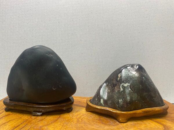 観賞石 水石 自然石 真黒石 紋様石 2石で