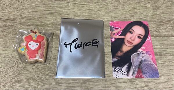 TWICE ポップアップ THIS IS FOR 1万円特典トレカ チェヨン (ビスケットチャーム付き)