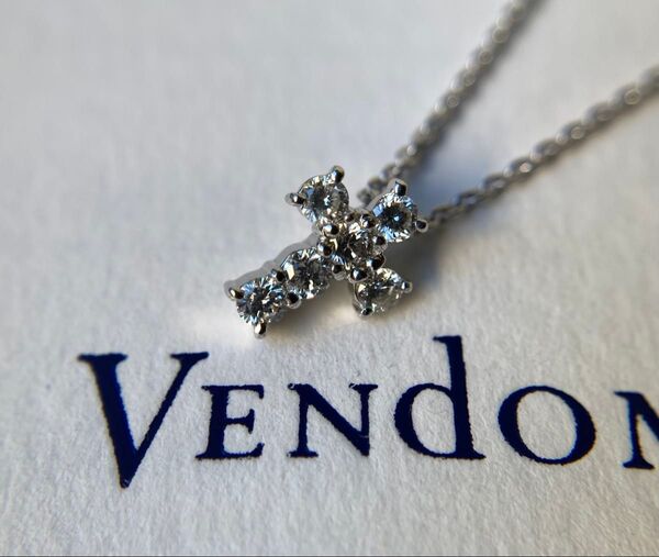 VENDOME ヴァンドーム 0.18ct 6P ダイヤモンド クロスペンダント プラチナ ネックレス PT950