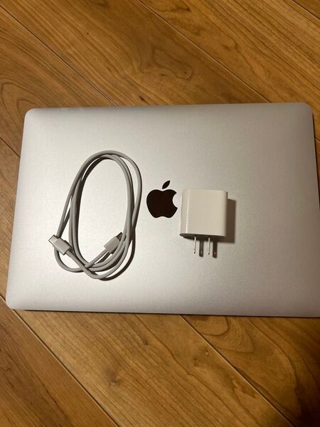 Macbook air M1 8gb ssd 256gb