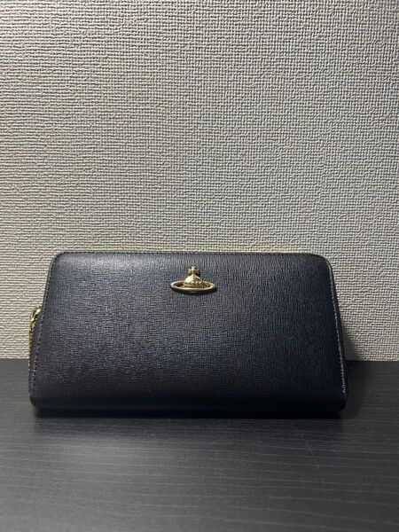 ヴィヴィアンウエストウッド 長財布 レザー Vivienne