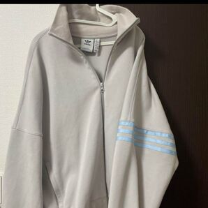 adidasトラックジャケット