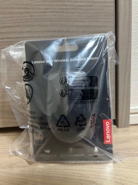 Lenovo 300 Wireless Compact Mouse レノボ ワイヤレス マウス