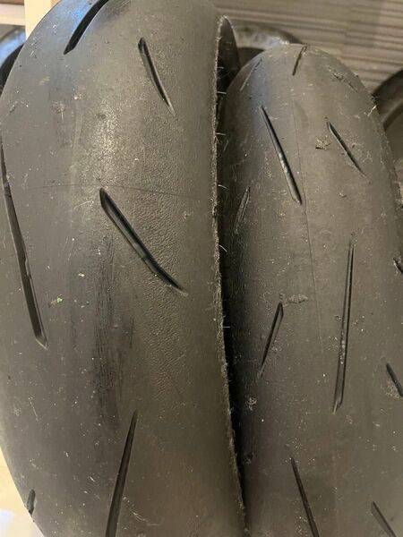 ダンロップ110/70R17. 150/60R17 タイヤ前後セット