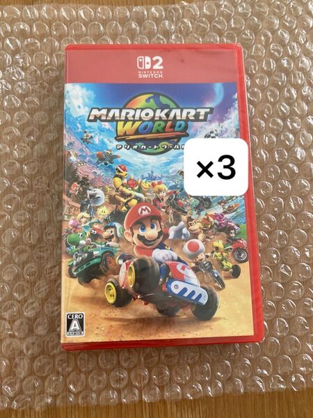 Switch2のマリオカートワールドのソフト3つ。