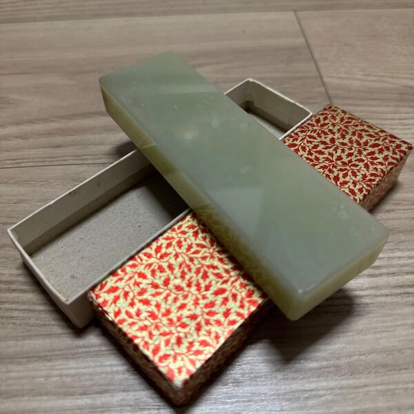 合成砥石 超仕上げ用 約18cm 刃物 包丁 大工道具 研ぎ 箱付き
