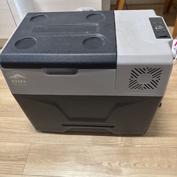 EVOKE ポータブル冷凍冷蔵庫 中古動作確認済 クーラーボックス 車載冷蔵庫 アウトドア