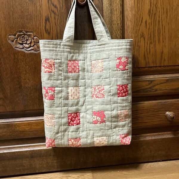 パッチワークキルト トートバッグ ハンドメイド 34x30
