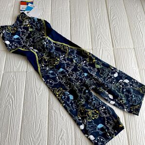 新品未使用 ディズニー×arena 水着 Sサイズ スイムウェア 101匹わんちゃん アリーナ 競泳