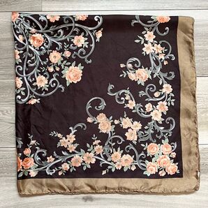 スカーフ 花柄 ブラウン系 シルク100% 上品 日本製 大判スカーフ ストール 75cm