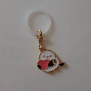 ハンドメイド シマエナガ めじるしチャーム アンブレラマーカーやペットボトル カニカンなのでファスナーチャームとしても使えます
