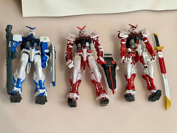 RG 1/144 ガンダムアストレイ レッドフレーム メッキVer、おまけ2体