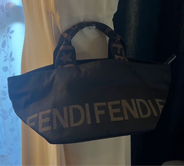 正規品 FENDI フェンディ ハンドバッグ トートバッグ キャンバス