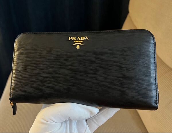 正規品 プラダ PRADA 長財布ラウンドファスナー ヴィッテロムーブ レザー 黒