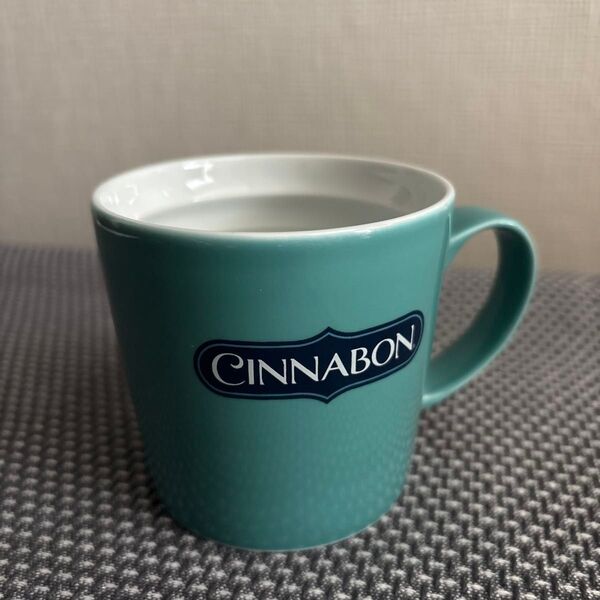 CINNABON マグカップ グリーン系 波佐見焼