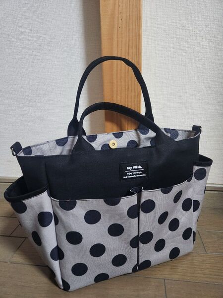 黒デニム◆グレージュドット◆ポケット沢山付きトートバッグ◆2way◆ハンドメイド◆