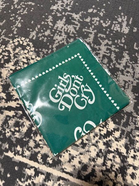 Girls don't cry バンダナ