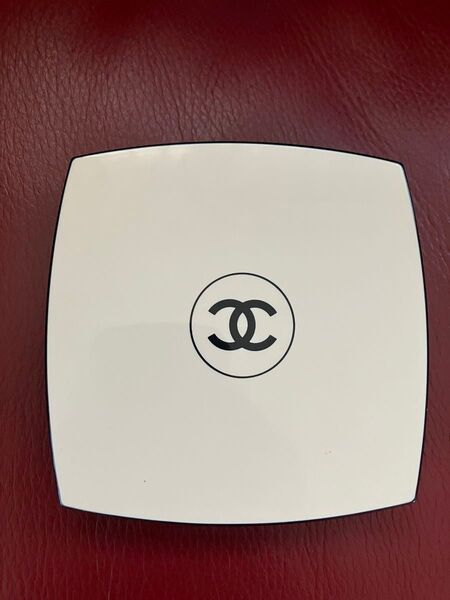 CHANELフェイスパウダーレ ベージュマキシプードゥル ベル ミン テンダーピンク15g