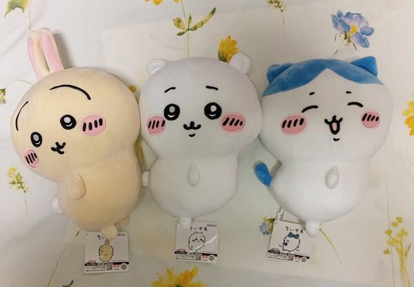ちいかわ ハチワレ うさぎ おしりふりふりBIGぬいぐるみ