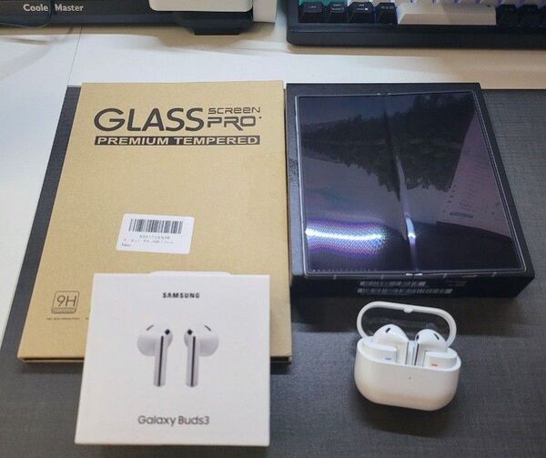 Galaxy Z Fold 6 512GB 国内版SIMフリー + おまけ Buds3、フィルム付き