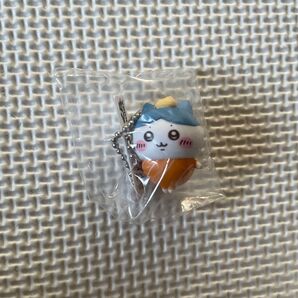 ちいかわ はちわれ ハチワレ くら寿司 びっくらポン キーホルダー チェーン