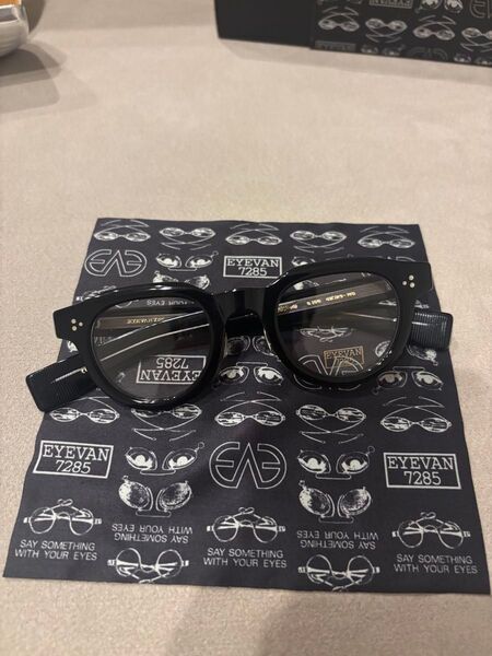 定価以下 eyevan7285 340ブラック 今年7月購入品