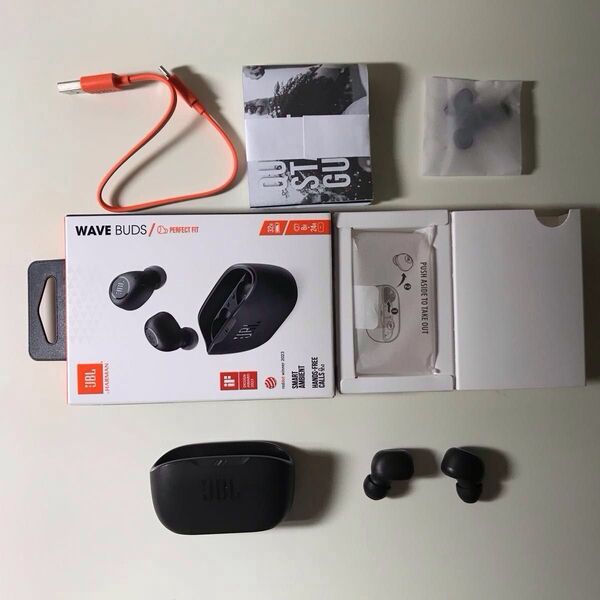 JBL WAVE BUDS ワイヤレスイヤホン Bluetooth by HARMAN
