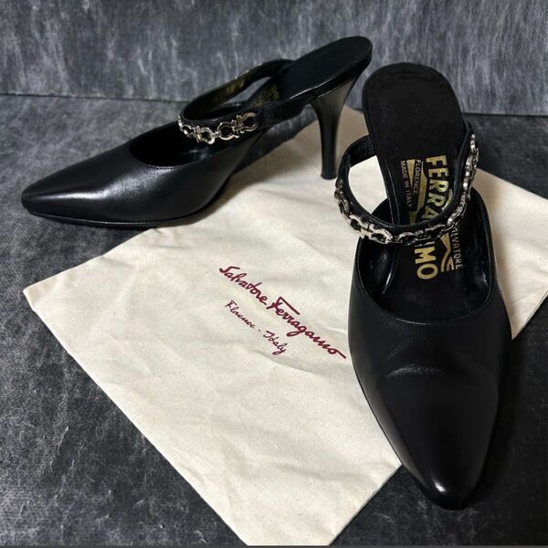 極美品 リペア済み Salvatore Ferragamo パンプス ヴァラ ブラック 黒 ヒール 22.5cm
