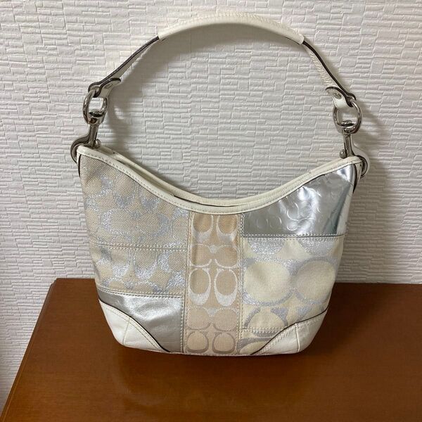 COACH コーチ ショルダーバッグ ホワイトシルバーレザーused
