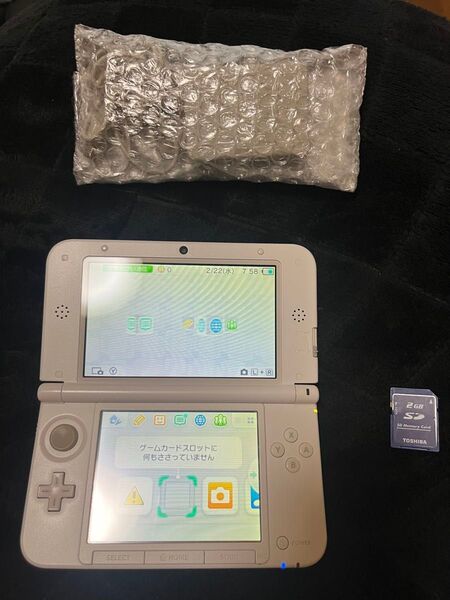 ニンテンドー3DSLL 本体 ホワイト 充電機 2GB SDカード付き