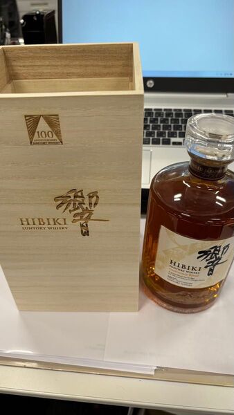 サントリー ウイスキー 響 100周年記念ボトル
