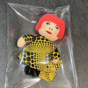 草間彌生 やよいちゃん キーホルダー YAYOIちゃんプラッシュ ぬいぐるみ