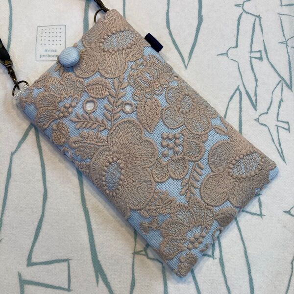 ミナペルホネンsmile flower スマホポーチorショルダー ハンドメイド