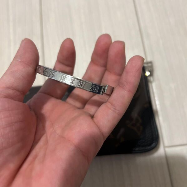 ローマ数字刻印 バングル シルバー