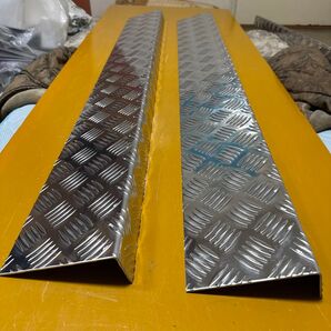 アルミ縞板Lアングル2つセットアルミ縞板 端材 DIY ハイゼット トラック 滑り止め シマ板 デコトラ ジムニー