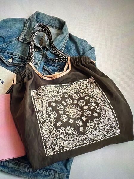 刺繍 エコバッグ バンダナ柄 大容量 防水 ナイロンバッグ 持ち手幅広 ショルダー Lサイズ