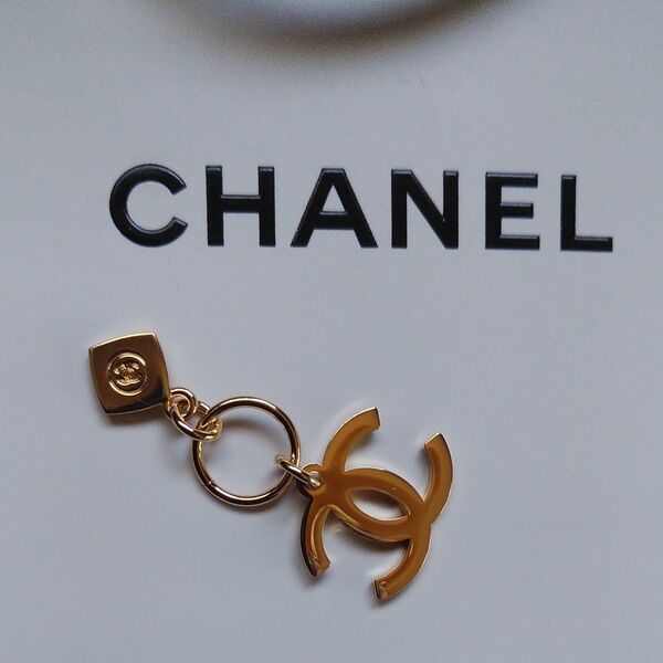 CHANEL ノベルティ チャームゴールド 未使用