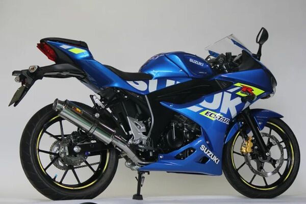 新品未使用在庫有平日即日発送Realize スズキ GSX-R125(2BJ-DL33B)バイクマフラー 22Racing Ti