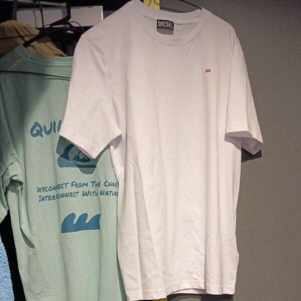 7月恒例サマーセール第二弾!☆DIESEL ☆Tシャツ ☆ホワイトSサイズ☆新品未使用☆店頭11000円以上