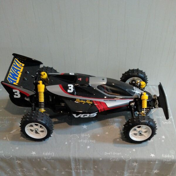 タミヤ 1/10 RCカー VQS 完成品