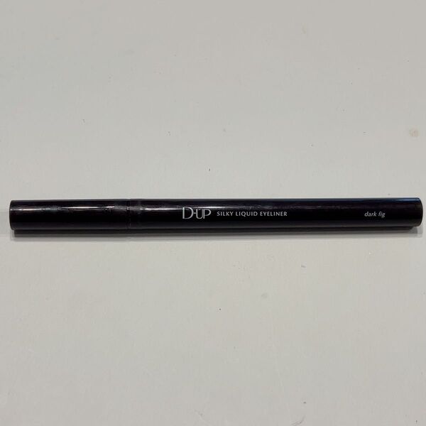 D-UP シルキーリキッドアイライナー dark fig