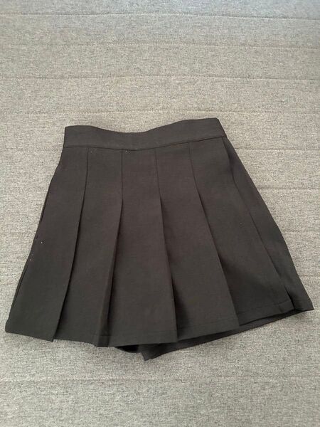スカートパンツ