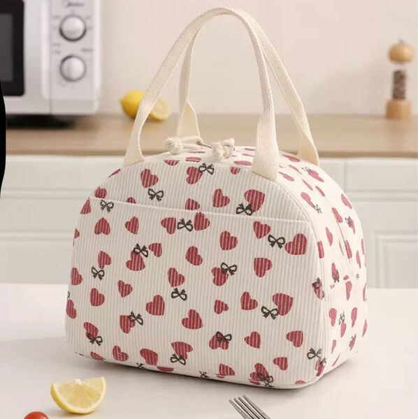 【かわいいお弁当バッグ】ランチバッグ 保冷バッグ 通勤 通学 お花見 ピクニック 部活 おでかけ