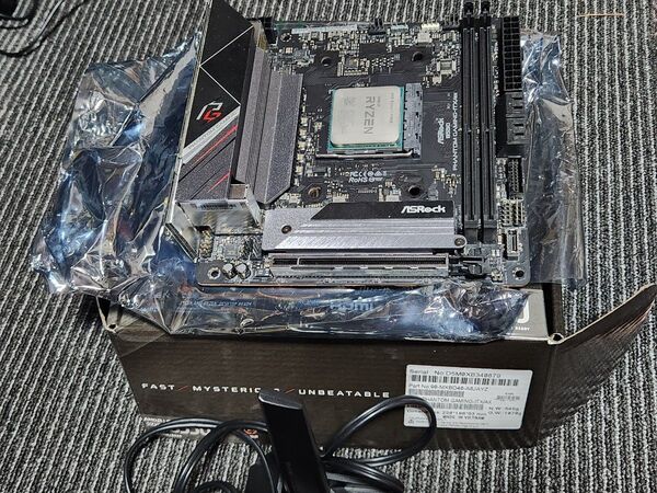 【中古】Ryzen 7 3700x B550 Phantom Gaming itx/ac 500GB Win11 Home
